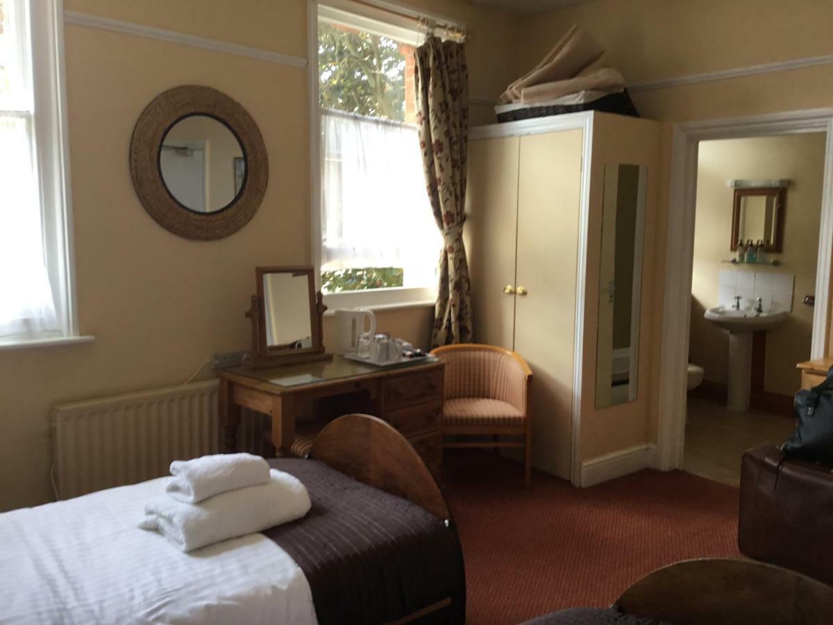 Railway Hotel Faversham Luaran gambar