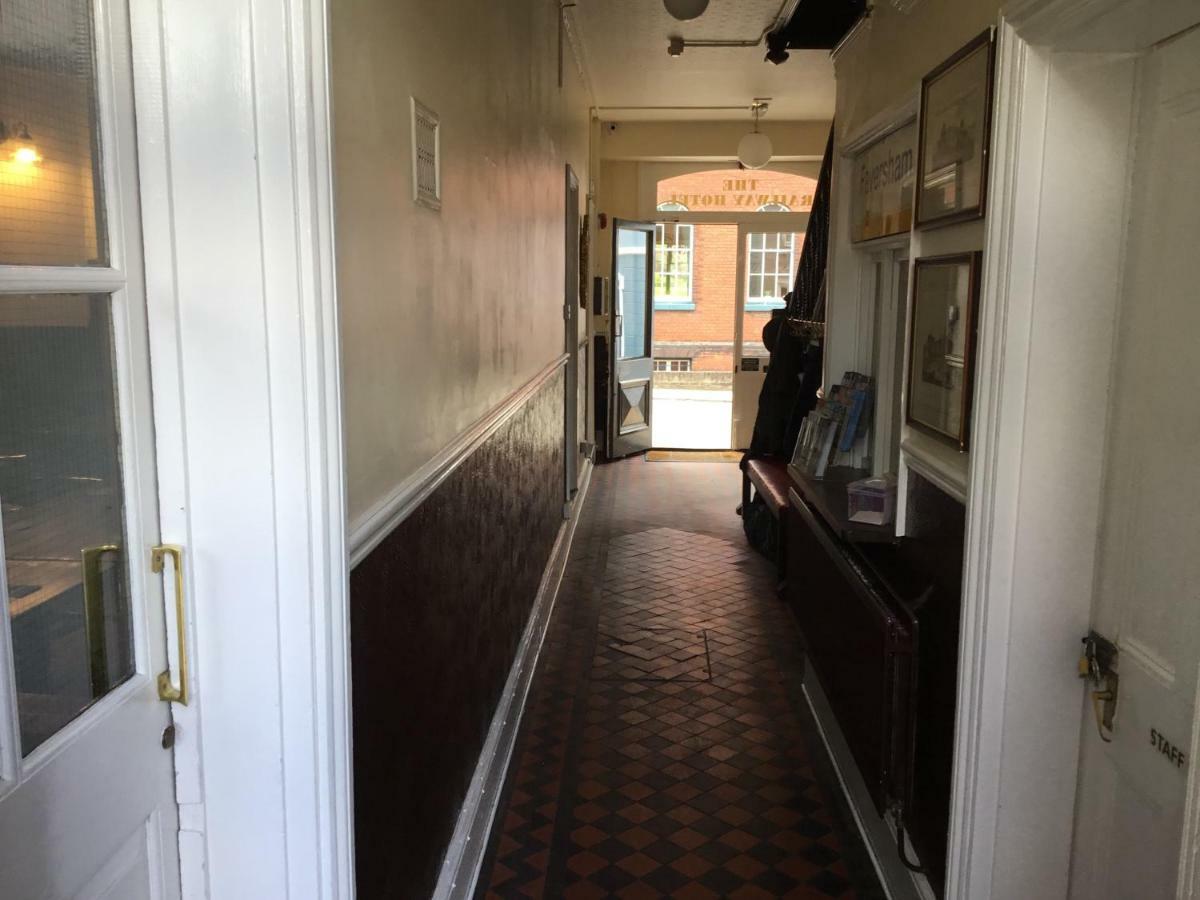 Railway Hotel Faversham Luaran gambar